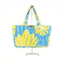 Load image into Gallery viewer, "Duchess" in Blue Bell- Skat Bag