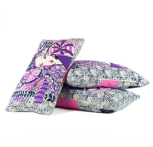 Load image into Gallery viewer, "Flirt" 18" x18" pillow
