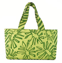 Load image into Gallery viewer, &quot;Paradise&quot; Skat Bag
